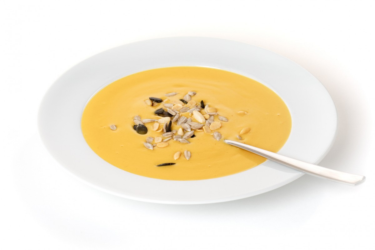 Curry Kokos Suppe angerichtet-zoom